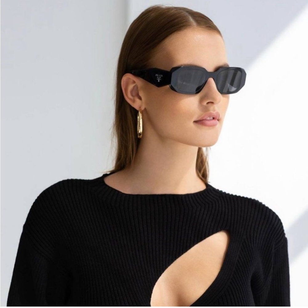 Prada Black Geometric Sunglasses - Picture 5 of 13